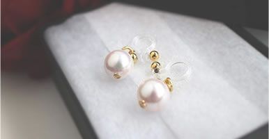 ピアス